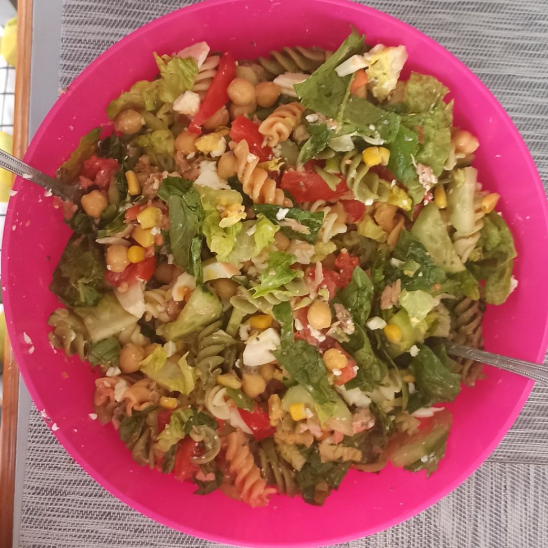 Ensalada de pasta con garbanzos Ensalada de pasta con garbanzos