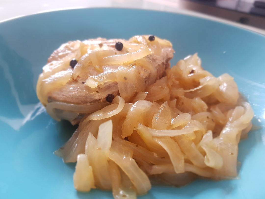 Bonito encebollado Bonito encebollado