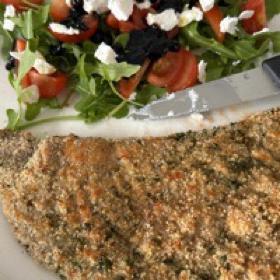 Milanesa con ensalada