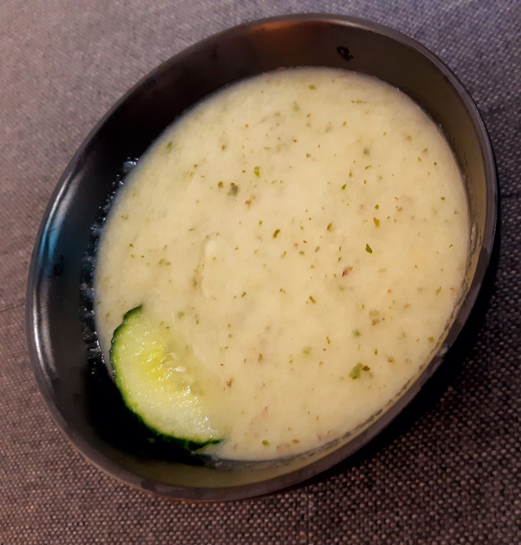 Sopa de pepino y melon Sopa de pepino y melon
