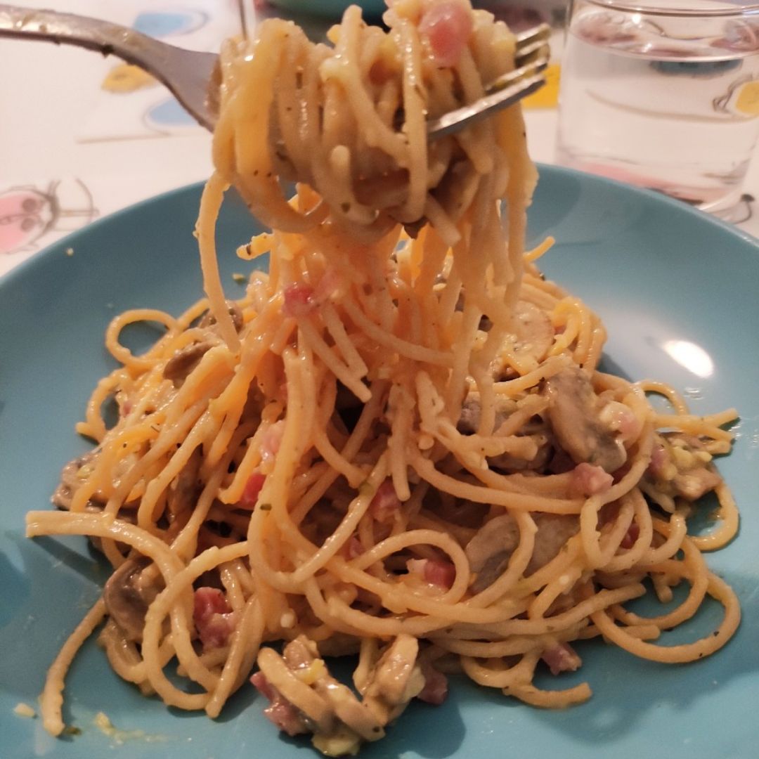 Espaguetis carbonara 🍝🍝 Espaguetis carbonara 🍝🍝