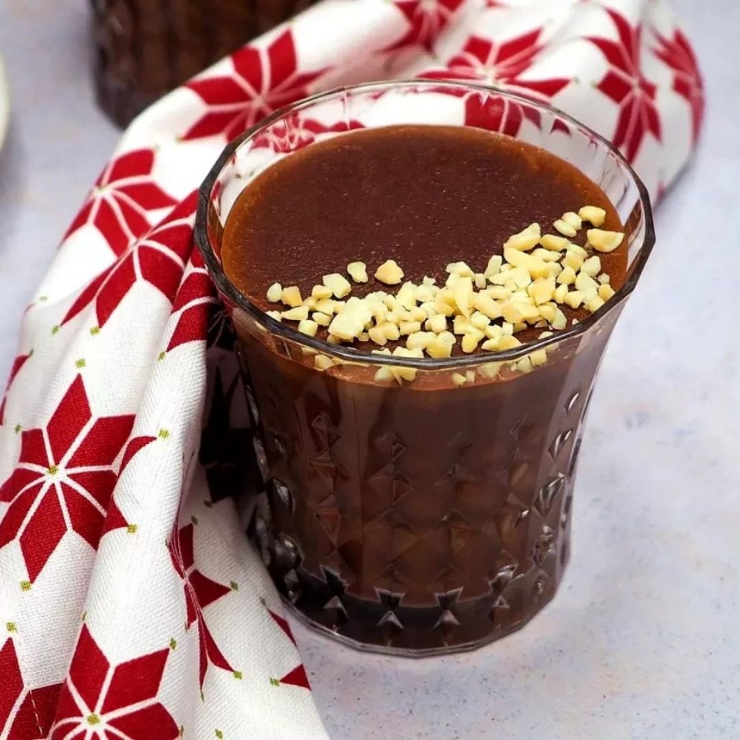 CHOCOLATE CALIENTE DE ALMENDRA Paso 4 CHOCOLATE CALIENTE DE ALMENDRA Paso 4