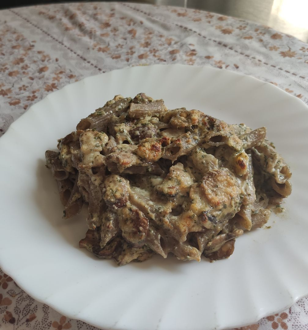 Macarrones de trigo sarraceno con antipasto de champiñones Macarrones de trigo sarraceno con antipasto de champiñones