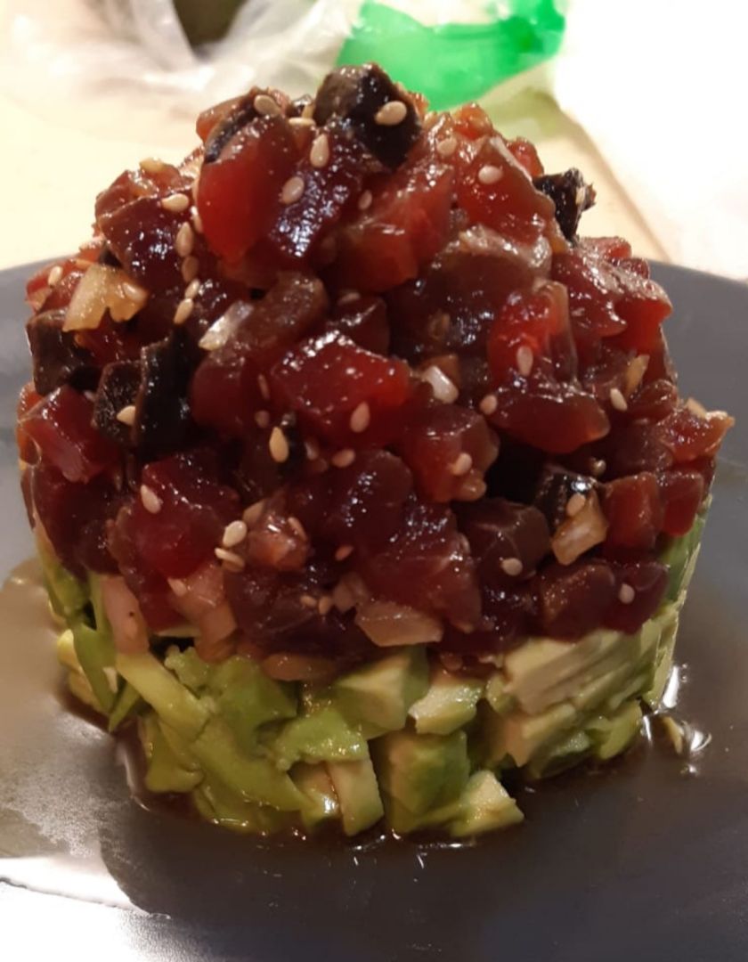 Tartar de atún rojo y aguacate Tartar de atún rojo y aguacate