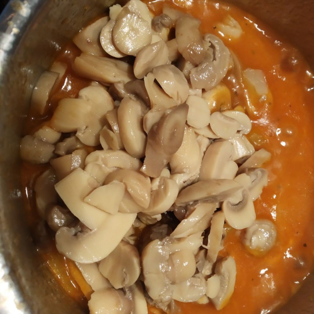 #Platoestrella de guiso de patatas con champiñones Paso 3