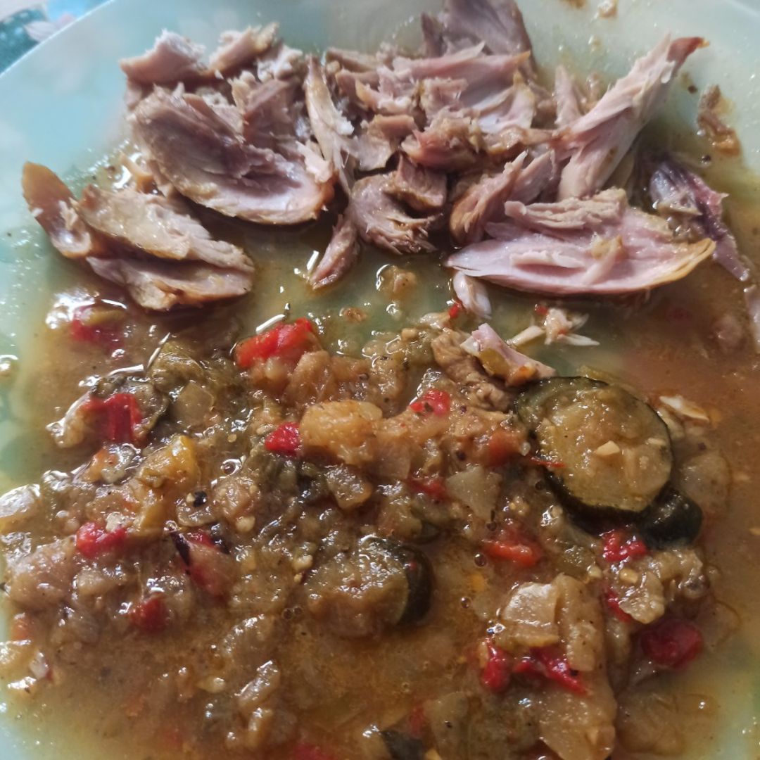 Pollo guisado Pollo guisado