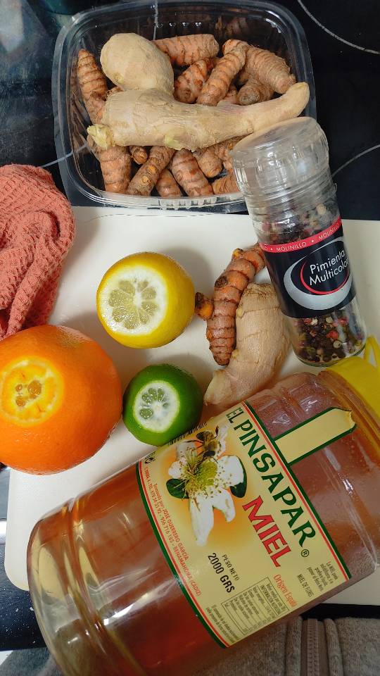 Shot de jengibre y cúrcuma 