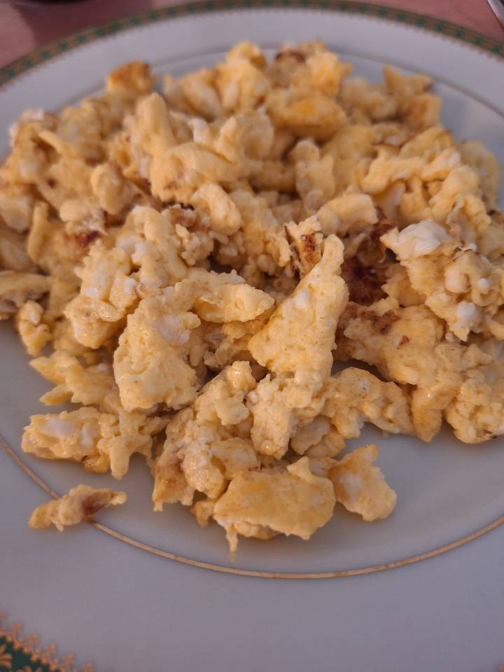 Huevos revueltos Huevos revueltos