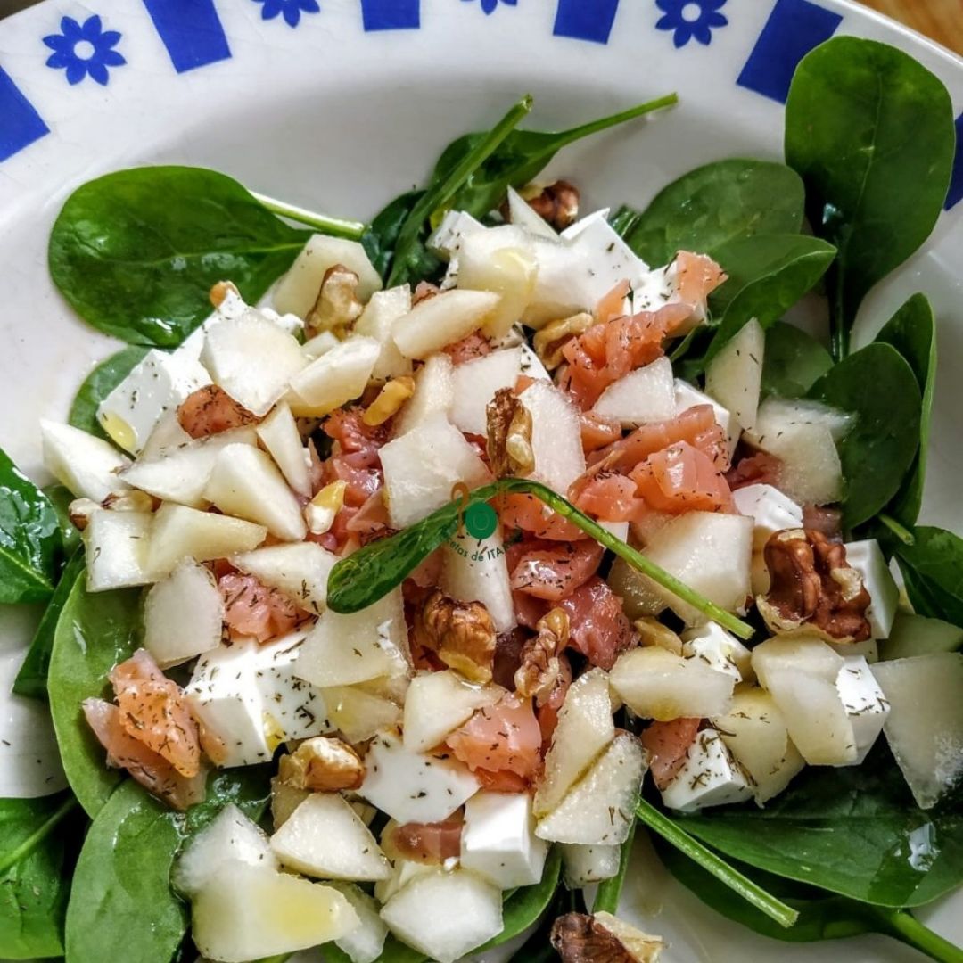 Ensalada de espinacas y peras