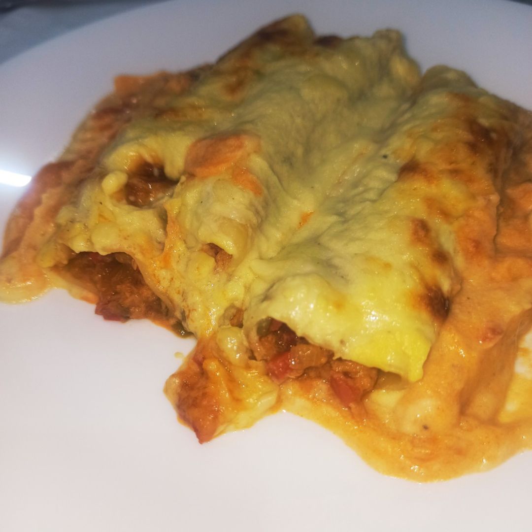 Canelones rellenos de verduras y carne con bechamel de calabacín Paso 3 Canelones rellenos de verduras y carne con bechamel de calabacín Paso 3