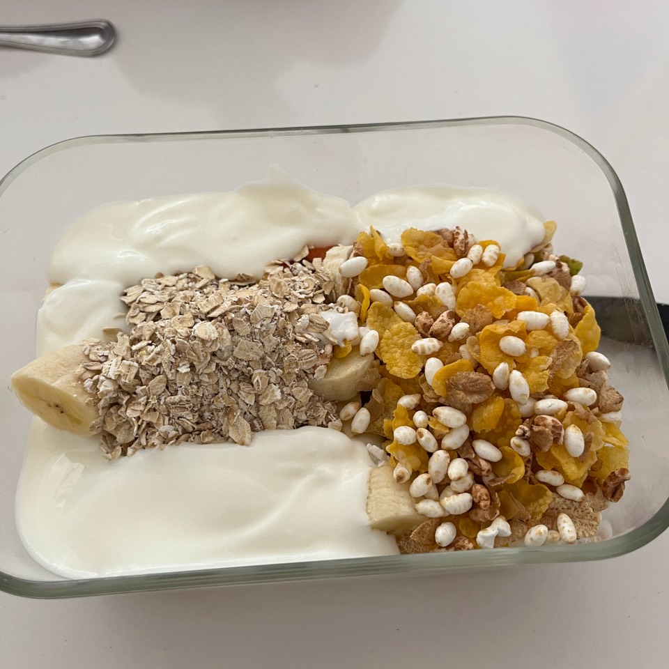 Bowl de frutas y kéfir 