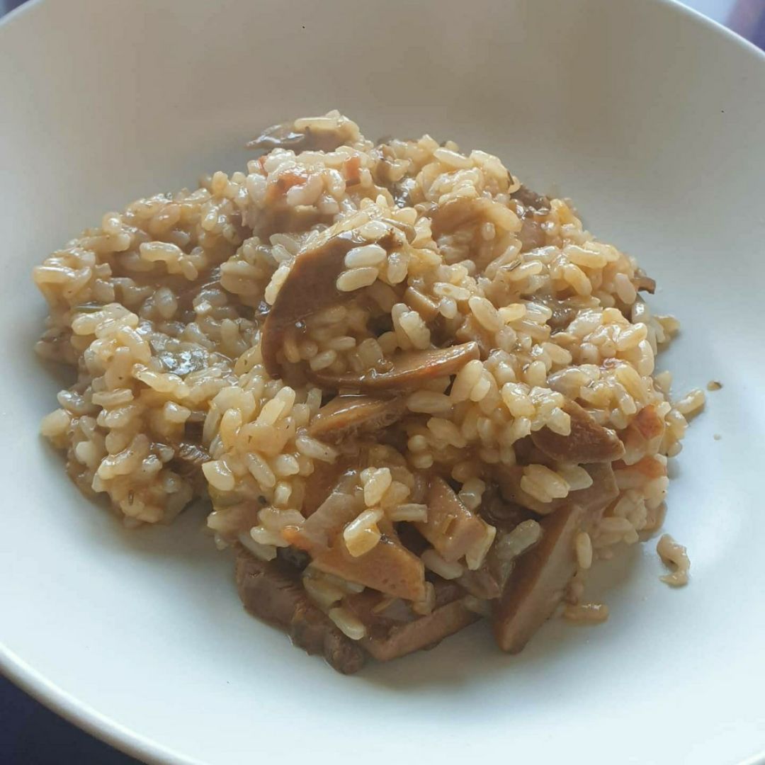 Arroz con níscalos y verduras Arroz con níscalos y verduras