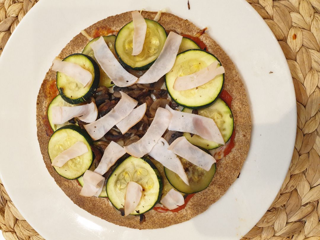 Fajipizza de verduras y jamón