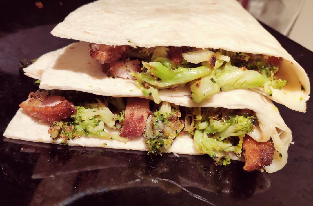 Tacos de brócoli y pavo rebozado Tacos de brócoli y pavo rebozado