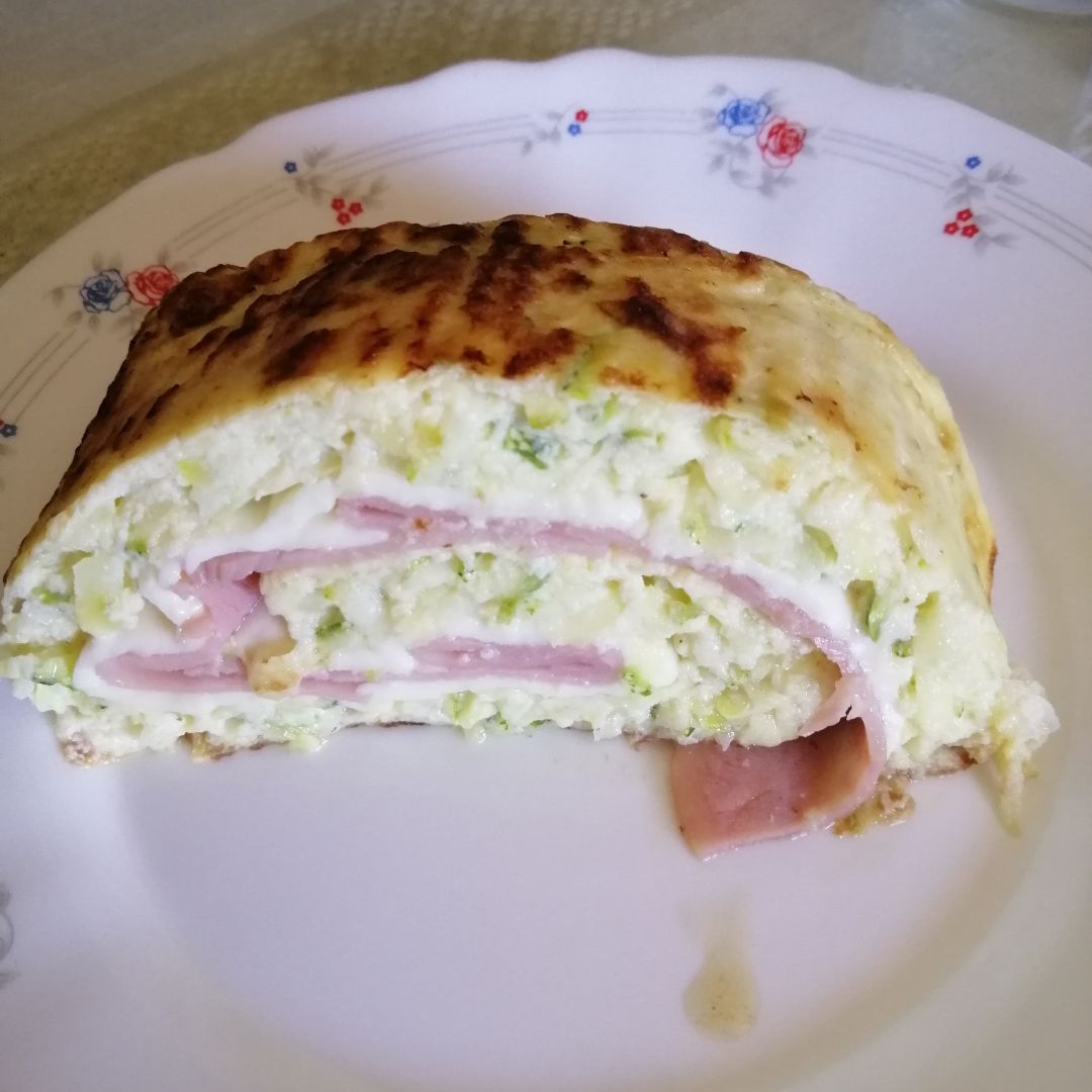 Rollito de calabacín, jamón cocido y queso Rollito de calabacín, jamón cocido y queso