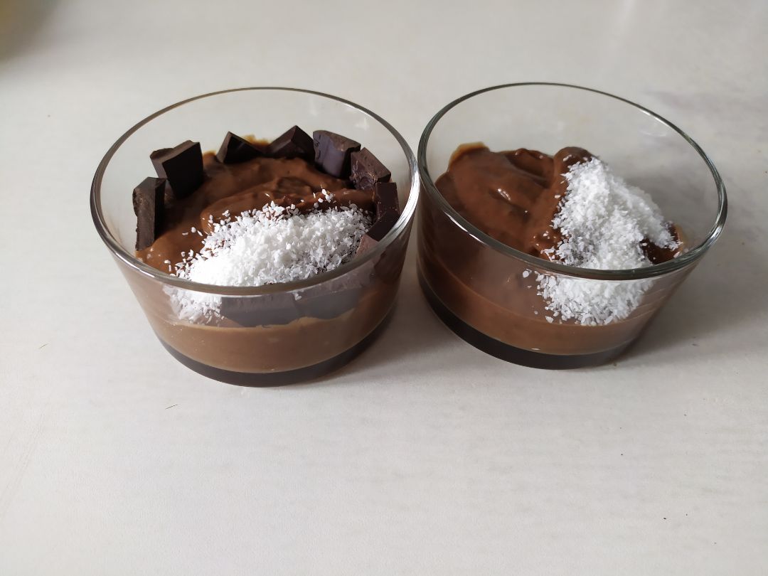 Mousse de cacao y aguacate Mousse de cacao y aguacate