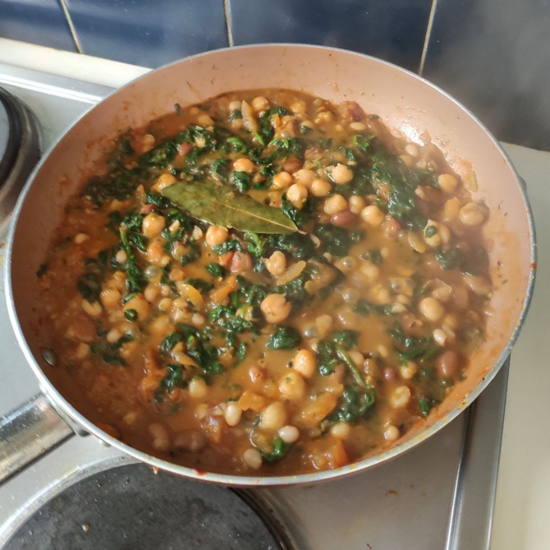 Espinacas con garbanzos Espinacas con garbanzos