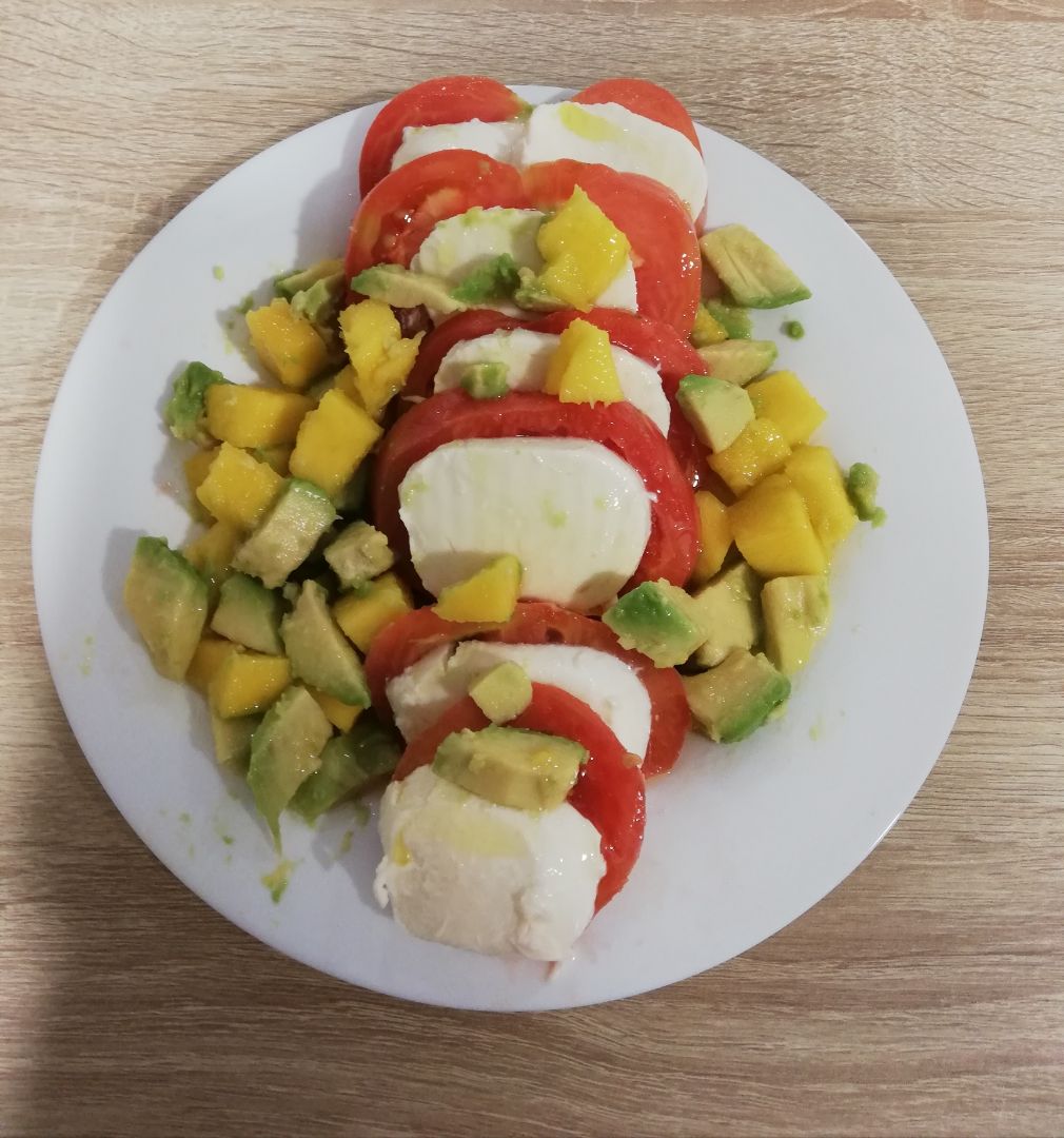 Ensalada caprese Ensalada caprese