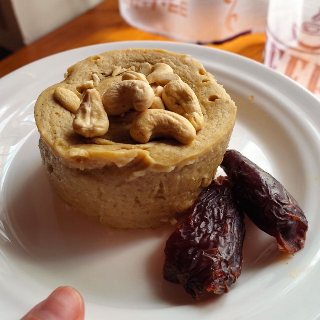 Mugcake de bebida de almendras y plátano Mugcake de bebida de almendras y plátano
