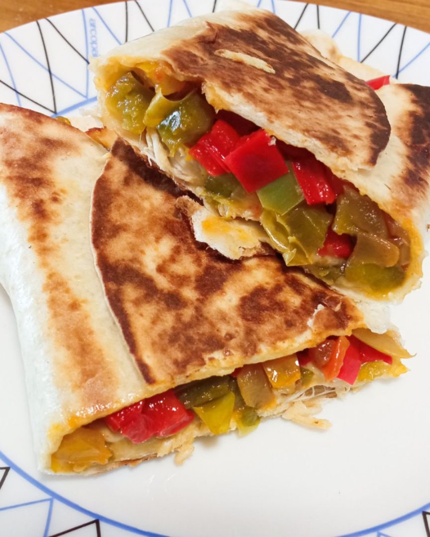 Burritos de verduras y pollo 🌮 Burritos de verduras y pollo 🌮