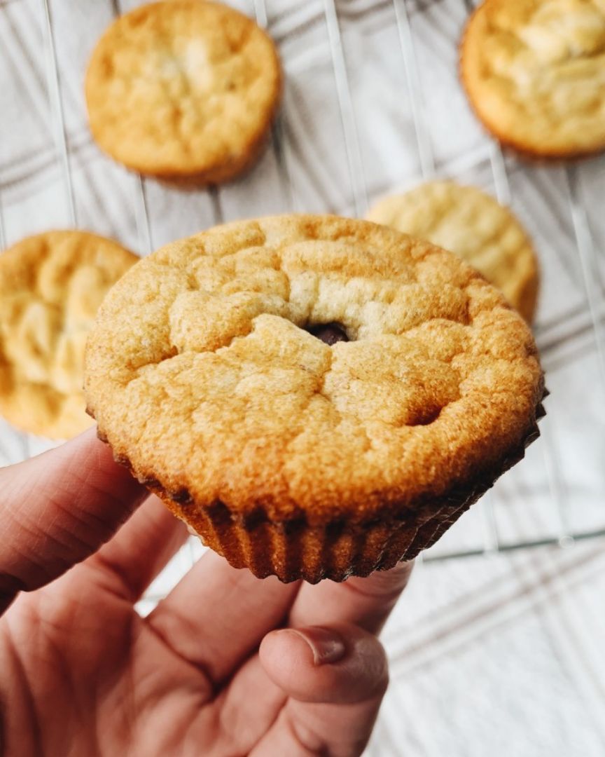 Muffins de yogur, limón y uva