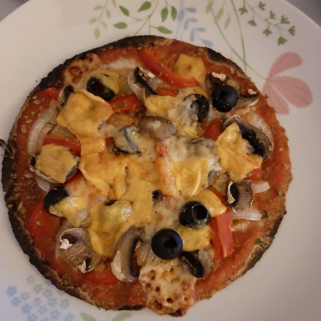 Pizza con base de tortita integral 