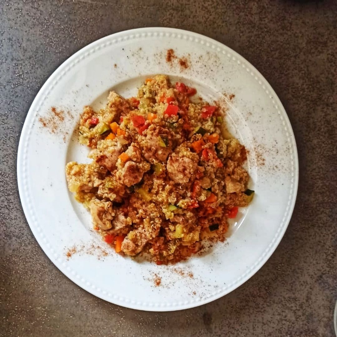 Quinoa con verduras y pavo