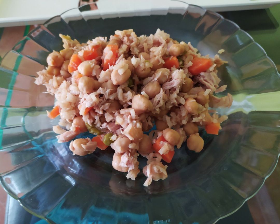 Ensalada de garbanzos y arroz Ensalada de garbanzos y arroz