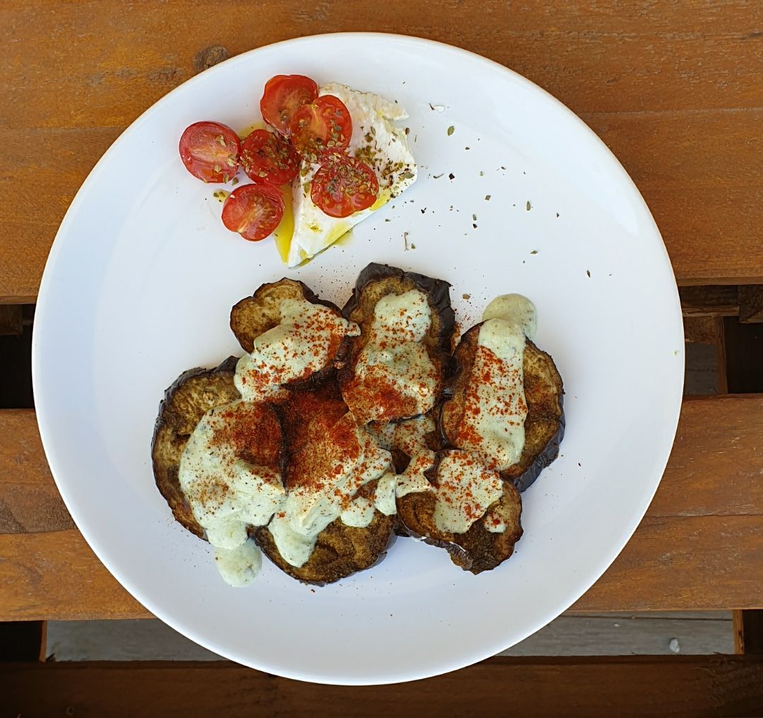 Berenjena con salsa de aguacate Berenjena con salsa de aguacate