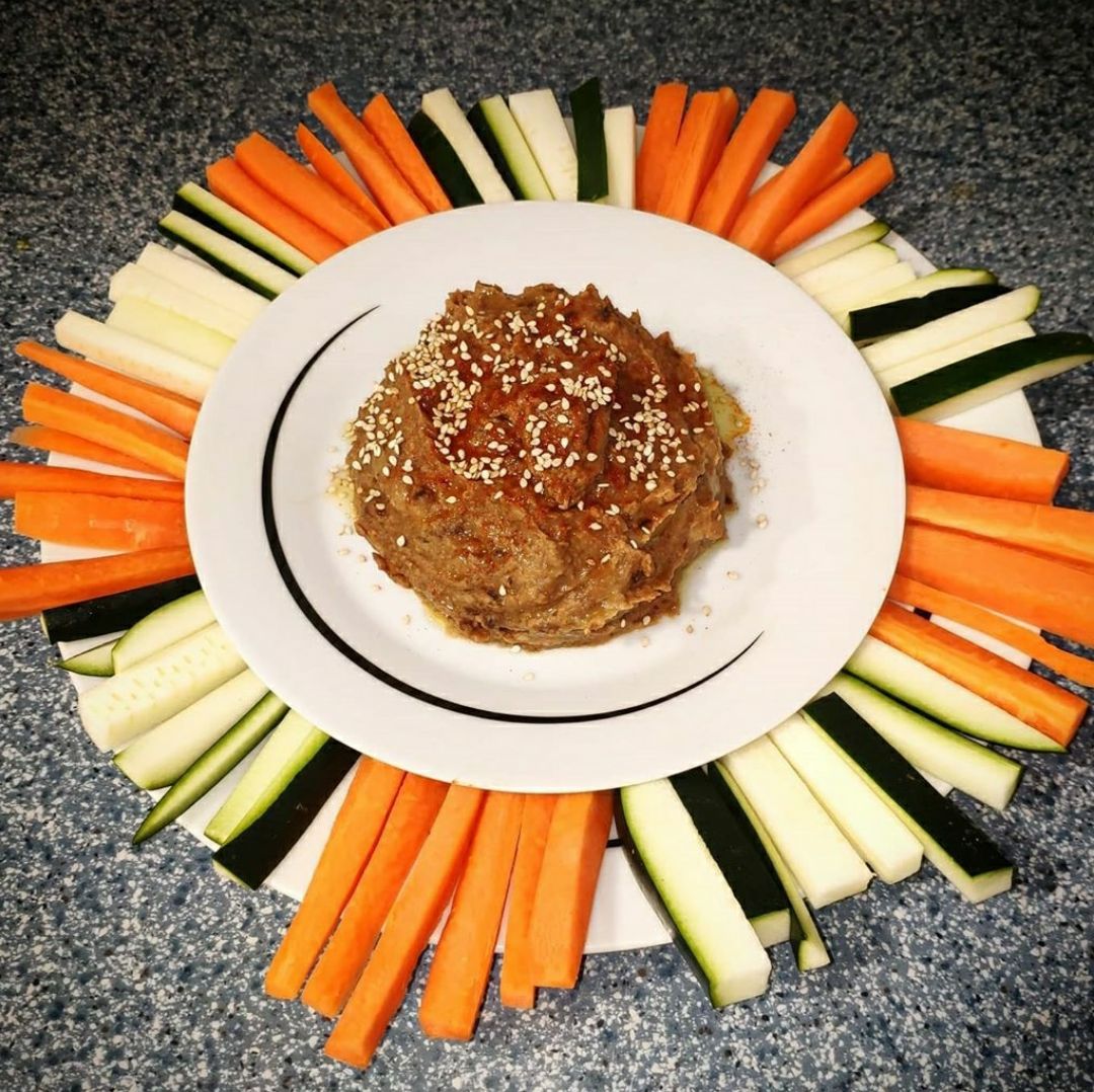 HUMMUS DE TOMATE SECO HUMMUS DE TOMATE SECO