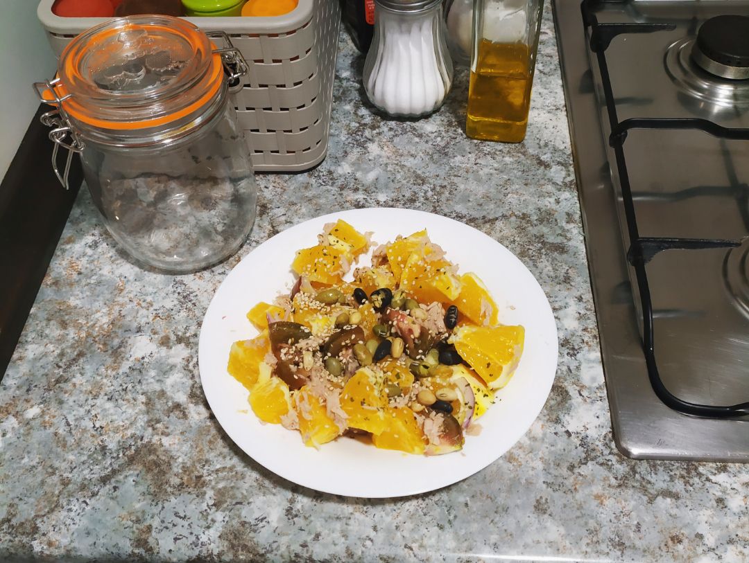 Ensalada cítrica con atún Ensalada cítrica con atún