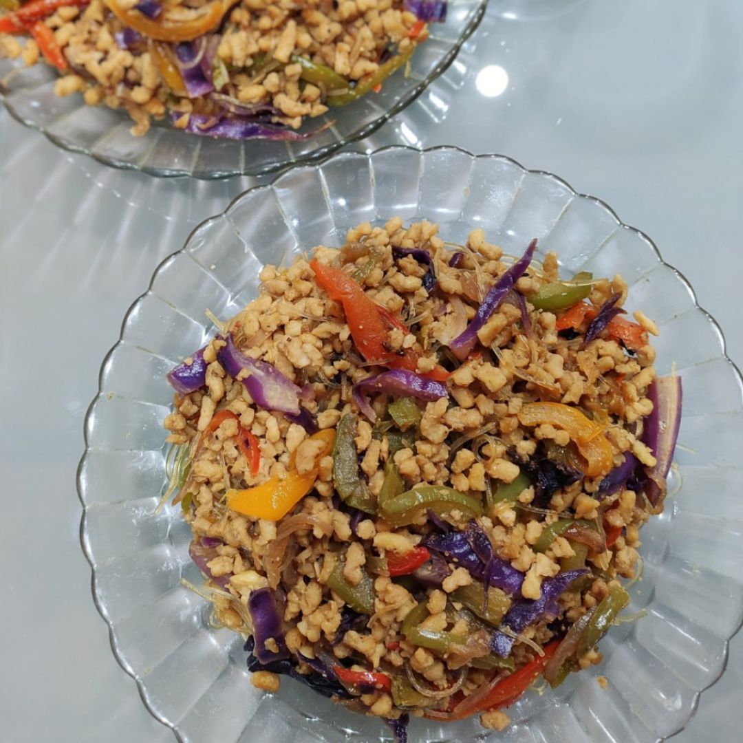 Fideos de arroz con lombarda y Cía. 🍜