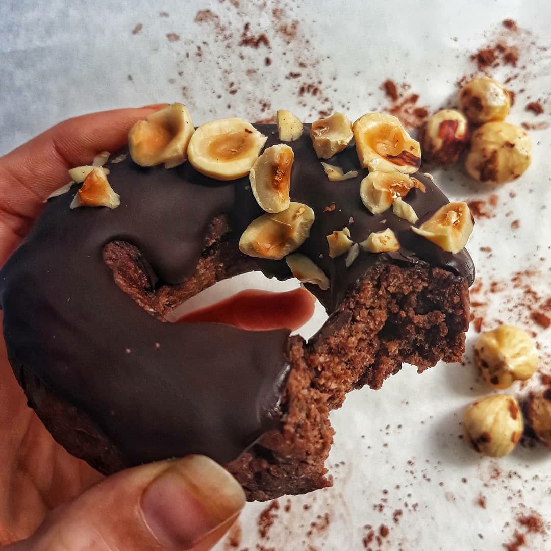 🍩DONUTS DE CHOCOLATE AL MICROONDAS🍩