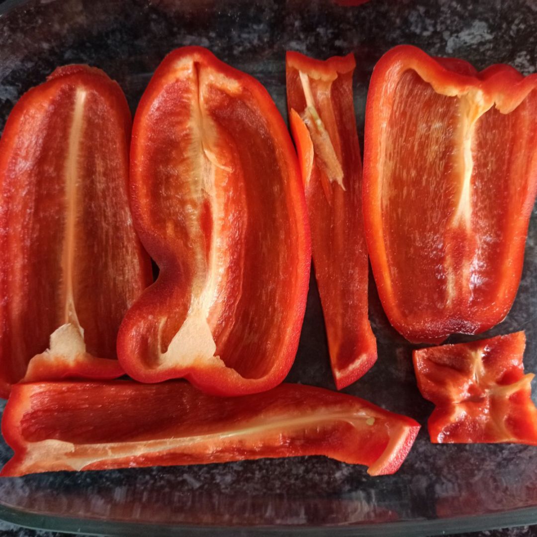 Lasaña de pimientos, queso, espinacas y pollo Paso 0