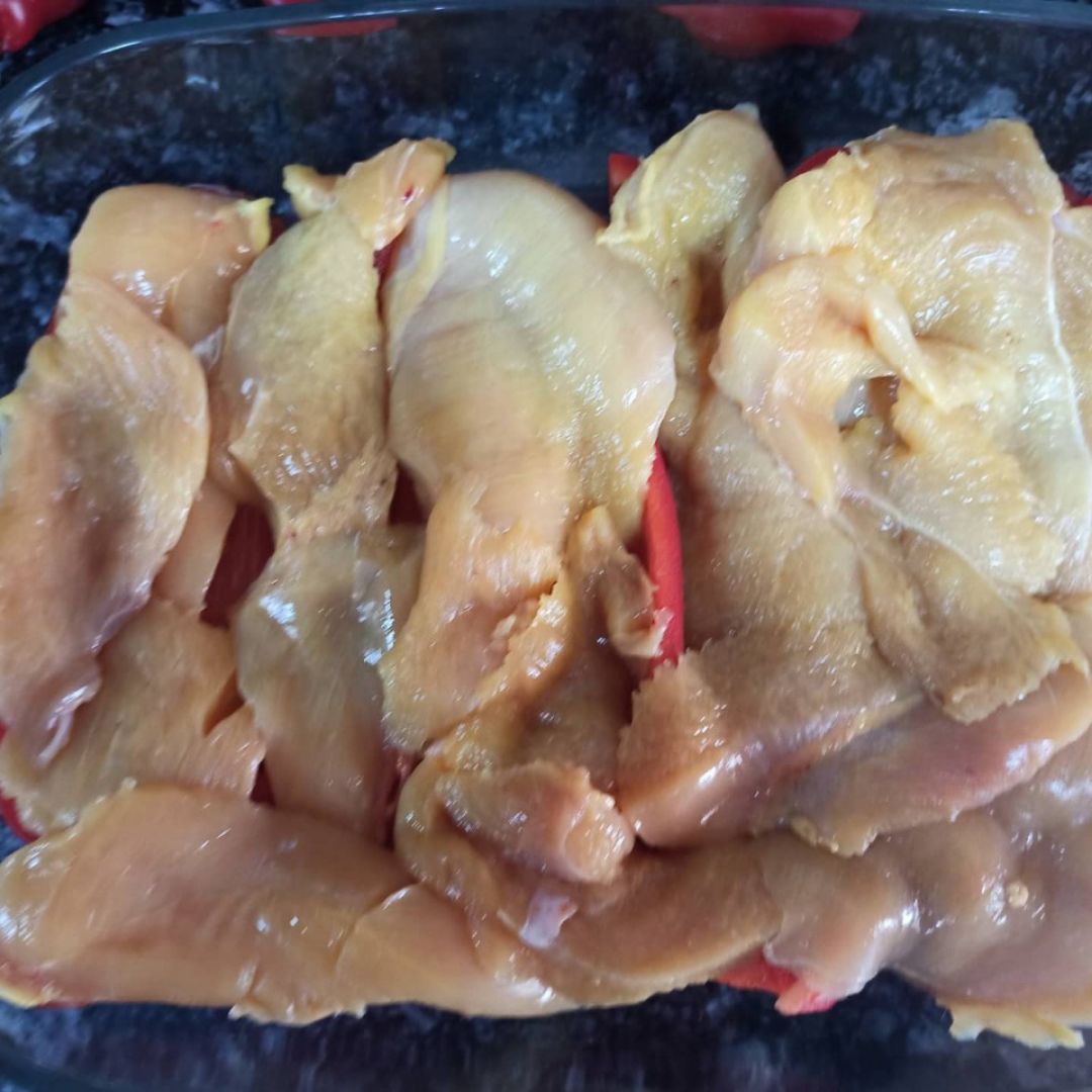 Lasaña de pimientos, queso, espinacas y pollo Paso 1