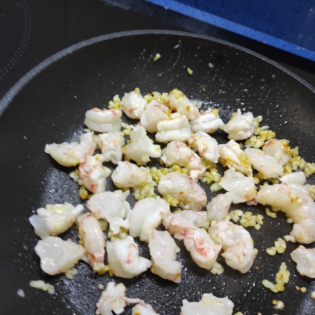 Spaghetti integrales con gambas al ajillo Paso 1