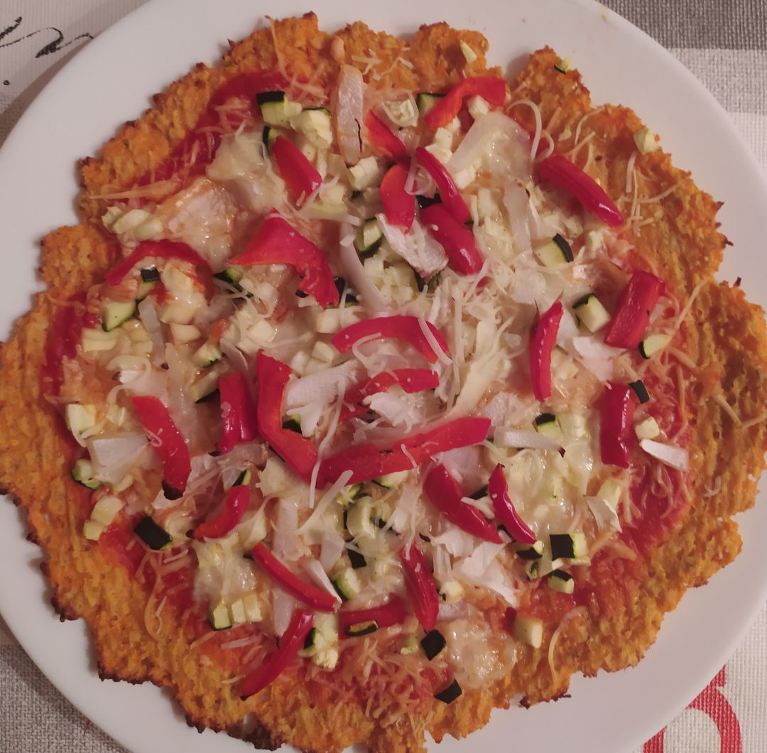 Pizza vegetal con base de zanahoria🌿 Pizza vegetal con base de zanahoria🌿
