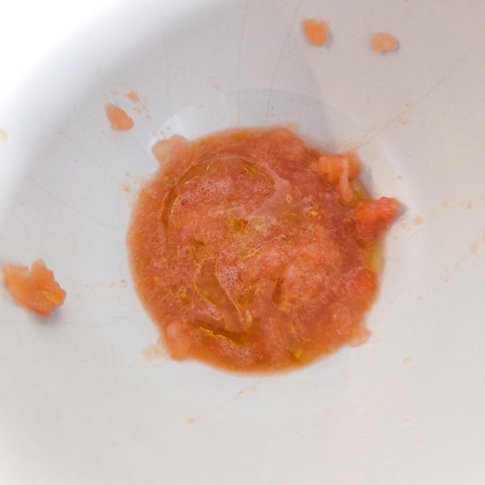 Tostada de jamón, tomate y huevo poché Paso 0 Tostada de jamón, tomate y huevo poché Paso 0