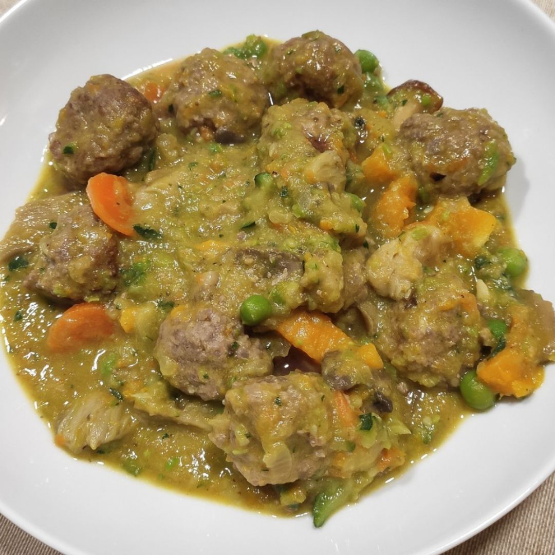 Albóndigas con verduras Albóndigas con verduras