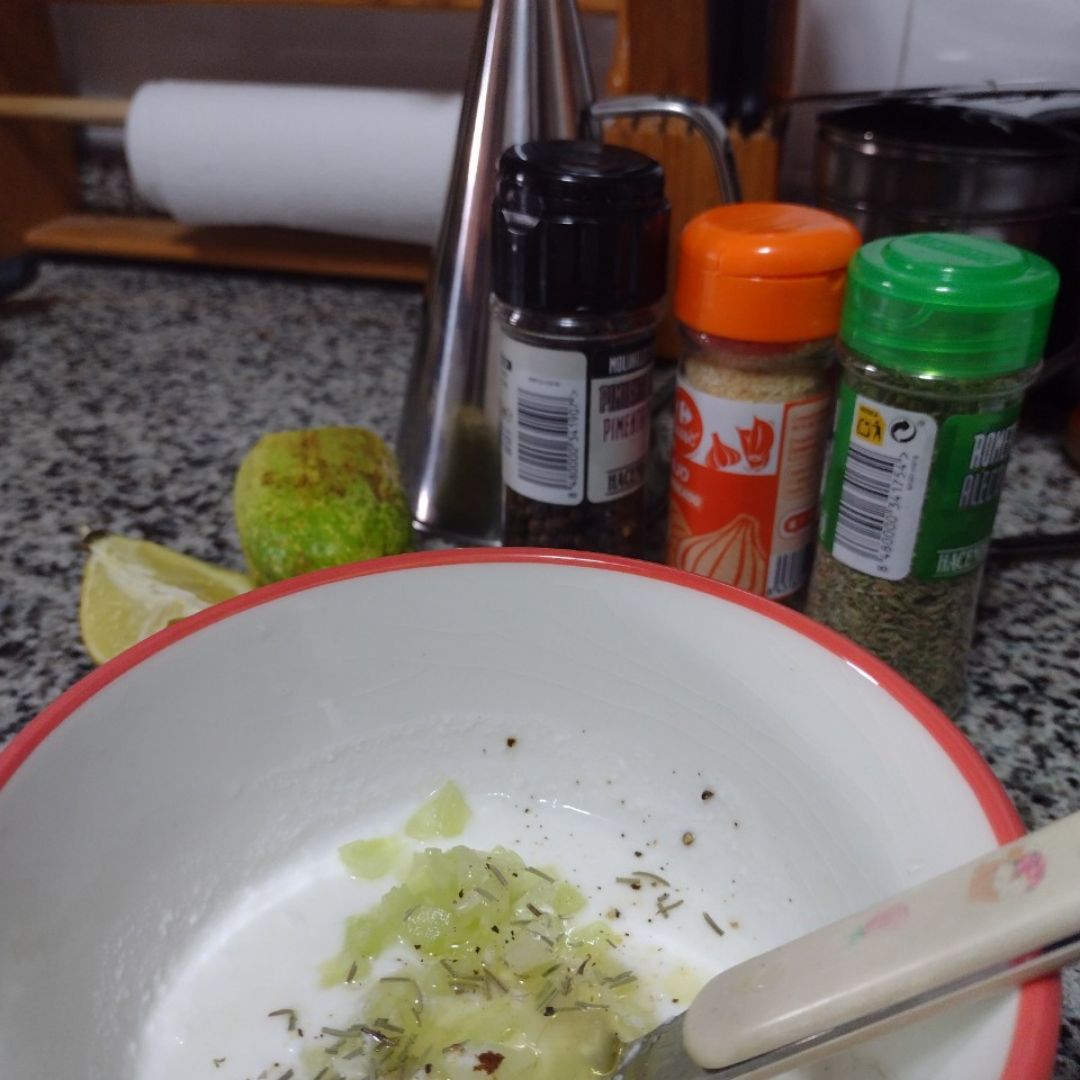 Salsa tzatziki Paso 2 Salsa tzatziki Paso 2