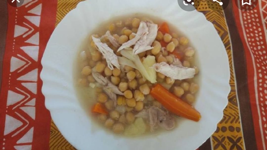 Sopa de garbanzos Sopa de garbanzos