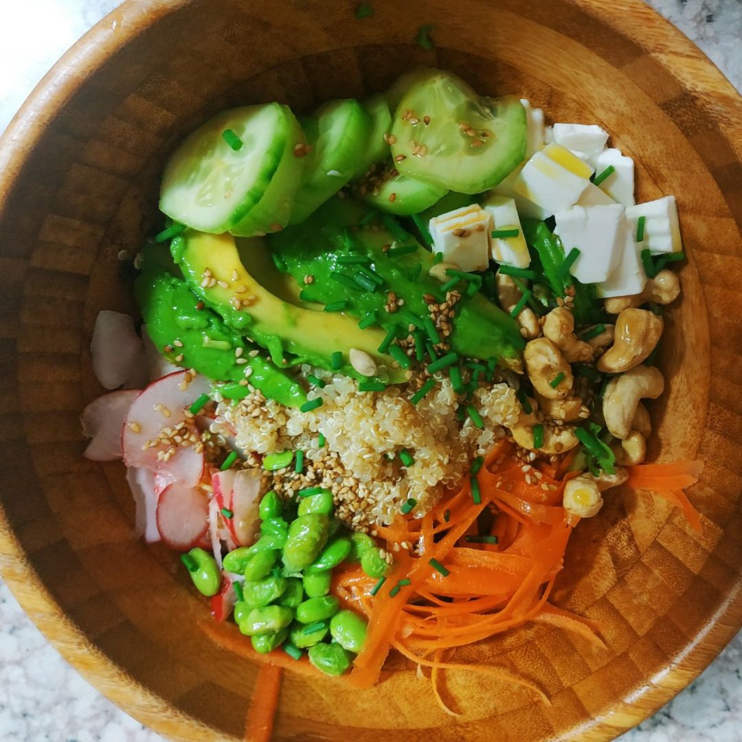 Bowl de quinoa fresco