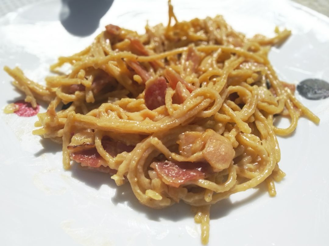 Espaguetis a la carbonara Espaguetis a la carbonara