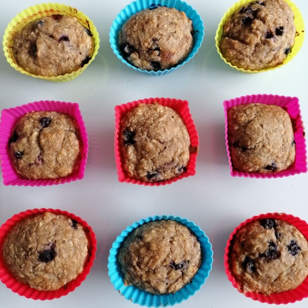 Muffins de plátano y arándanos Paso 4 Muffins de plátano y arándanos Paso 4