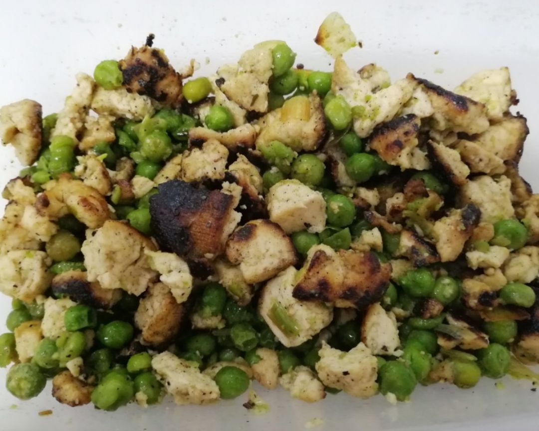 Guisantes con tofu Guisantes con tofu