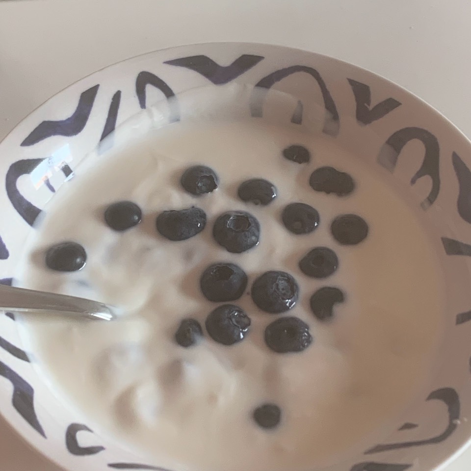 Yogur con arándanos (o con otra fruta) Yogur con arándanos (o con otra fruta)