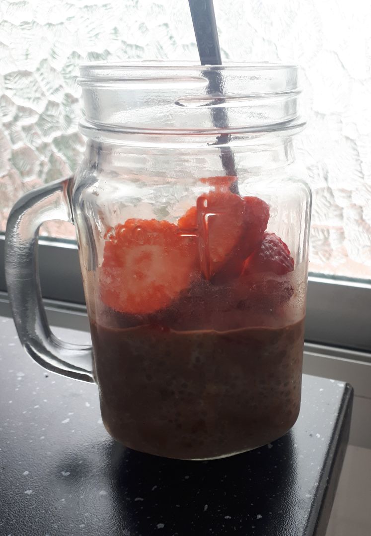 Pudin de chia y cacao puro Pudin de chia y cacao puro