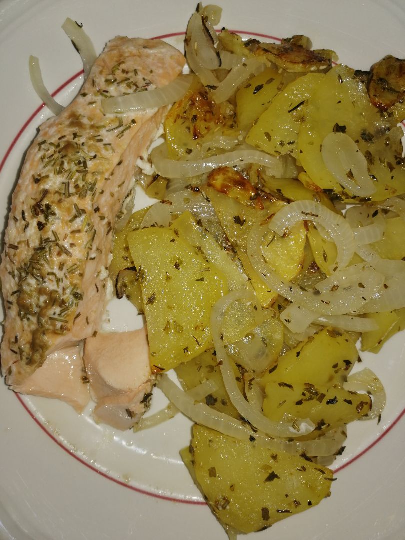 Patatas al horno con salmon 