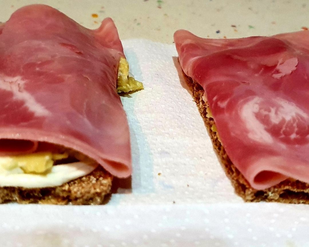 Hoy para merendar: Pan wasa con aguacate, entre otros. Hoy para merendar: Pan wasa con aguacate, entre otros.