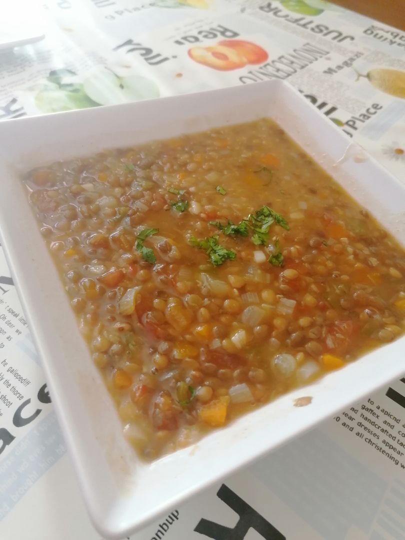 Lentejas a la jardinera Lentejas a la jardinera